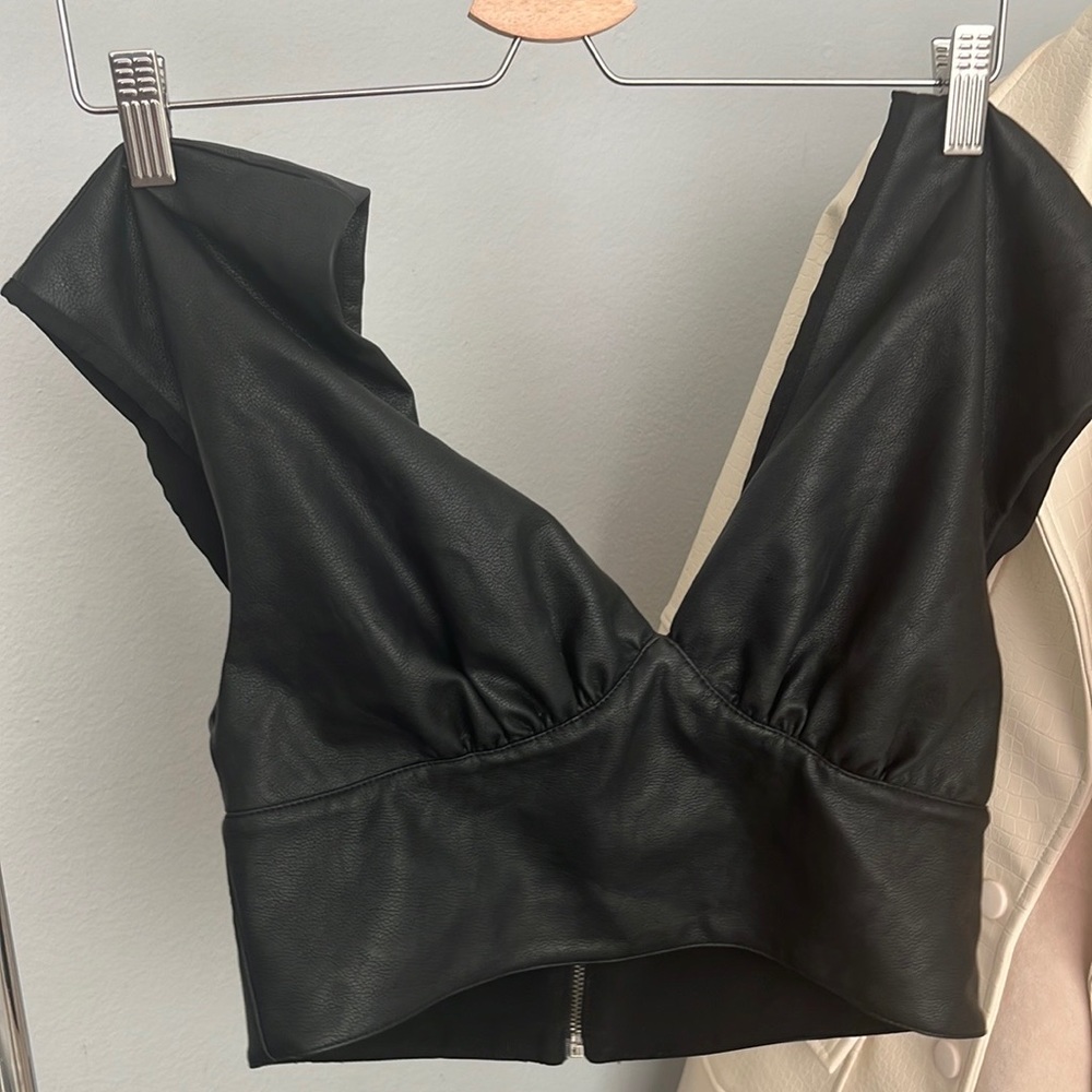 Leather cropped